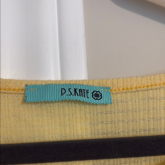 Soft Yellow Ruffled Cap Sleeve Blouse - Picture 2 of 4